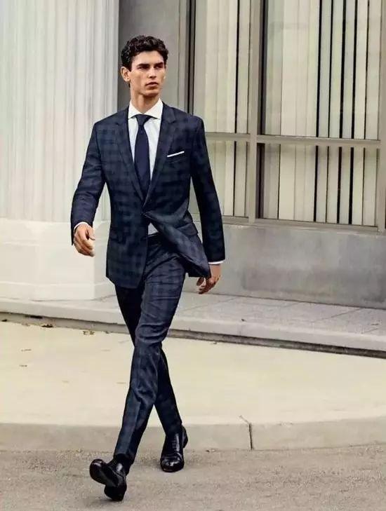 男士西裤配什么鞋合适男士黑色休闲西裤怎么搭配
