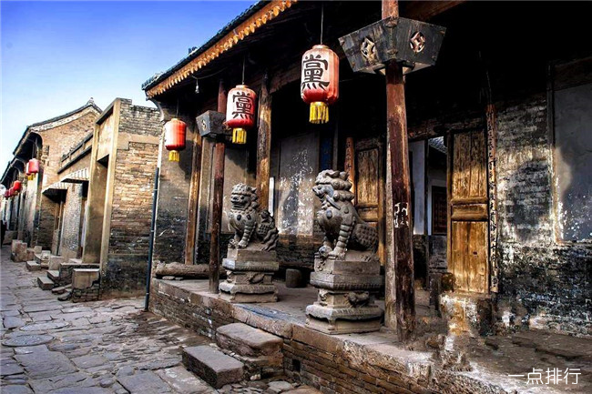 渭南韩城党家村最负盛名的就是它明清古仿建筑群,其中有一百多座