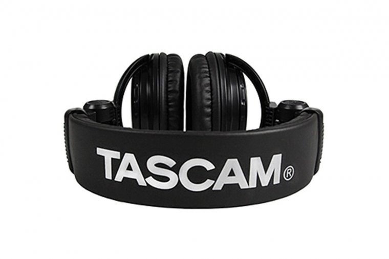 TASCAM TH-02