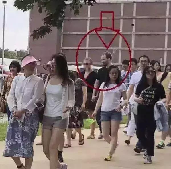 밵