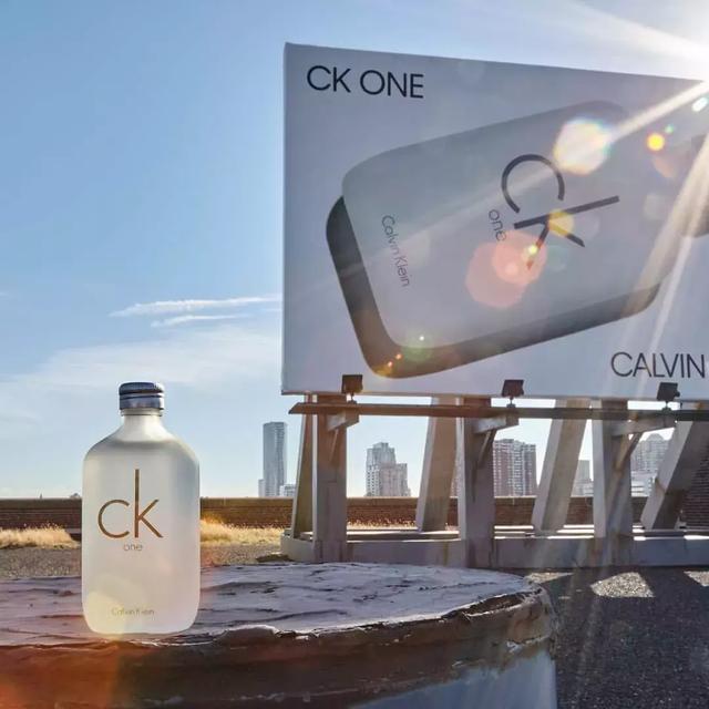 �����һƿ��ˮ�ܴ����ഺ���Ҿ����� CK One