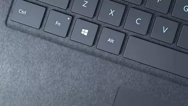 ΢��Laptop����MacBook֮�����һ�Ƹ�����
