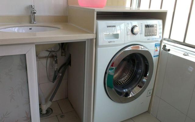 ϴ�»�ͻȻ����ˮ���ű��ޣ�ѧ������һ�У��Լ��ڼҾ��ܽ����