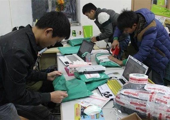 �й������һ�壬�����˿ڲ���2000�ˣ�������ȴ��60��