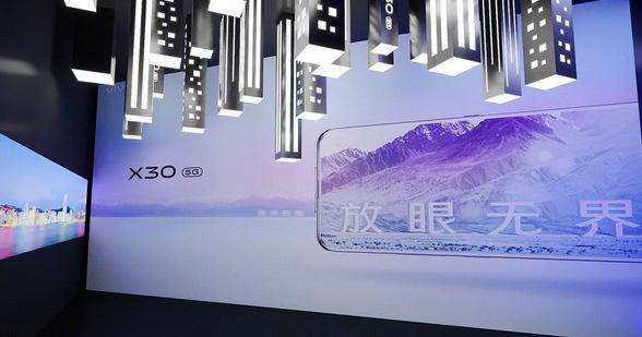 vivo X30���±��ϣ��õľ�Ȼ���Ǹ�ͨ������