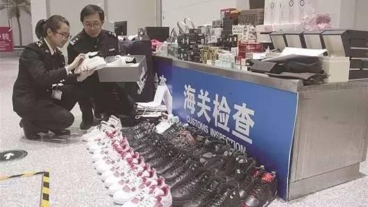 ���ڡ��������䡰���š�������������ʽ�����ˣ�