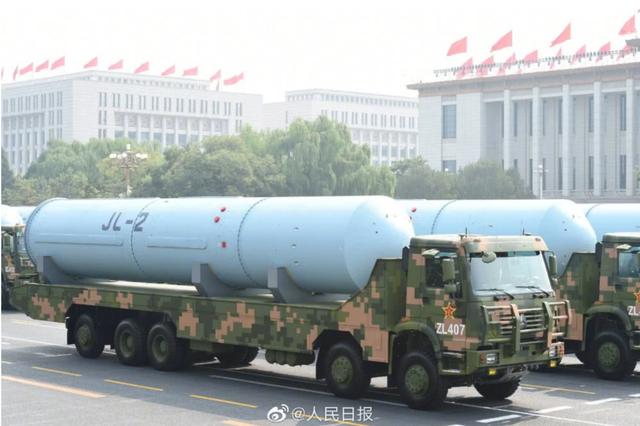 朝鲜成功试射新型潜射导弹!酷似“巨浪-2”,金正恩发去祝贺