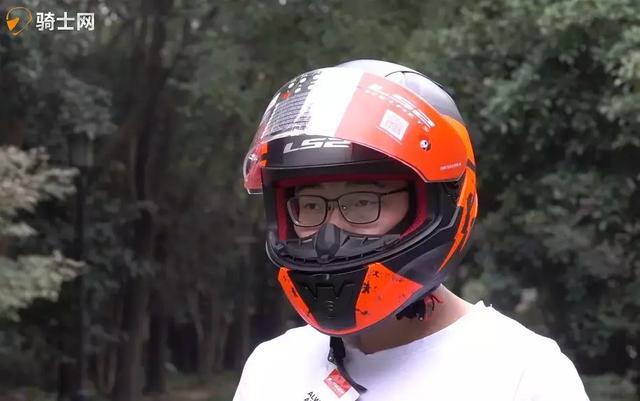��װ��������400Ԫ��LS2����ȫ��FF353���Ͽ�Ա� ��ʿ��Ұ�޲���