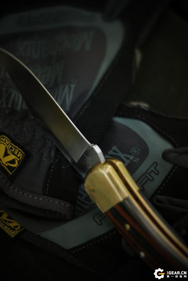 传奇之刃-美国巴克BUCK 110BRS-B户外经典折叠猎刀