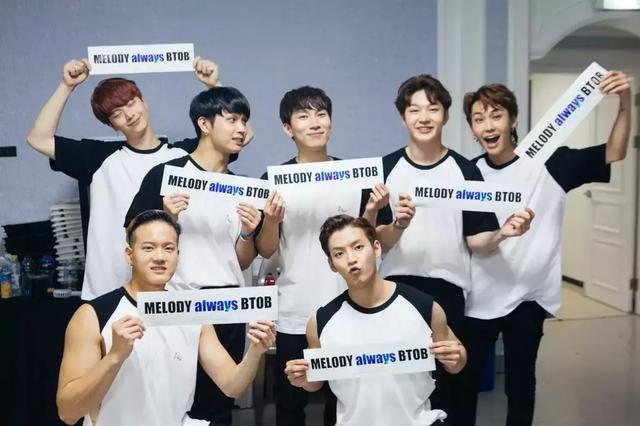 �޷������������룡BTOB��IG�ϴ����Ż꣬��������ϴ���Ƭ��Ц��