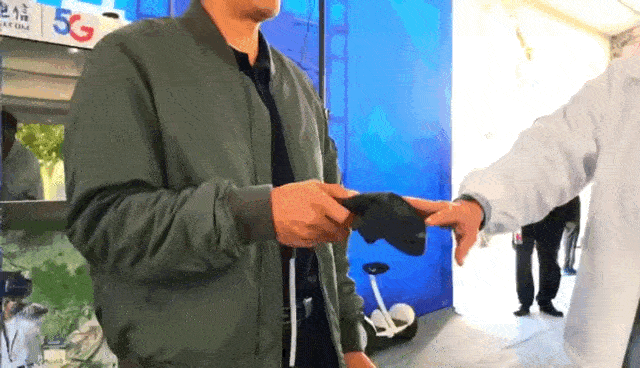 2019��10��19�գ�AI�����ˡ�̩̹��������Լ�������������Ƕ���