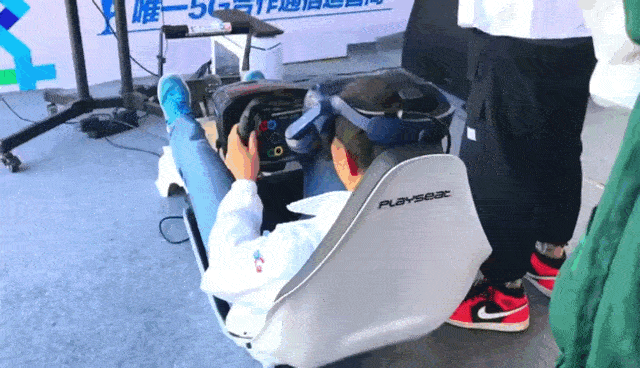 2019��10��19�գ�AI�����ˡ�̩̹��������Լ�������������Ƕ���