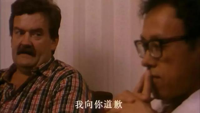 这部国产经典告诉你,什么才叫黑色幽默