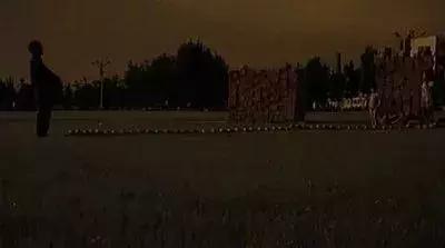 这部国产经典告诉你,什么才叫黑色幽默