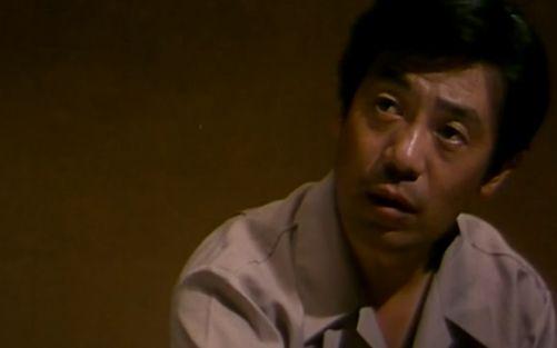 这部国产经典告诉你,什么才叫黑色幽默
