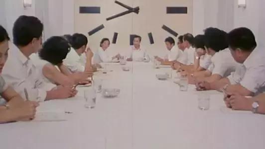 这部国产经典告诉你,什么才叫黑色幽默