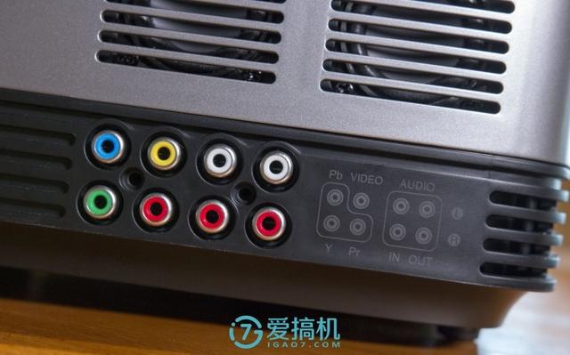 投影仪中的性价比之王!千元投影仪坚果极越A6使用评测