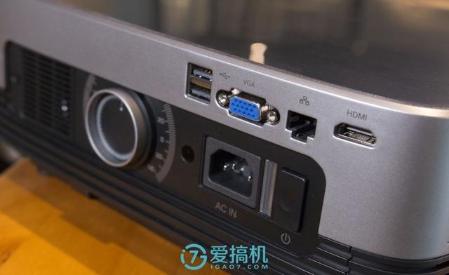投影仪中的性价比之王!千元投影仪坚果极越A6使用评测