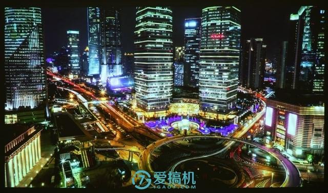投影仪中的性价比之王!千元投影仪坚果极越A6使用评测