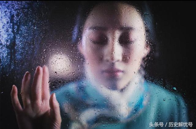 “春梦了无痕”人尽皆知,它的上一句更加经典,知道的人却不多!