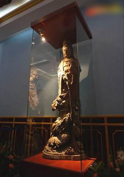 ʯ��ׯ¹Ȫ�����������ι��ԣ���Ȼ��һ�����صġ�С����������