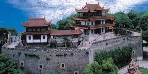 长沙旅游攻略:必游景点+游玩推荐+周边吃喝