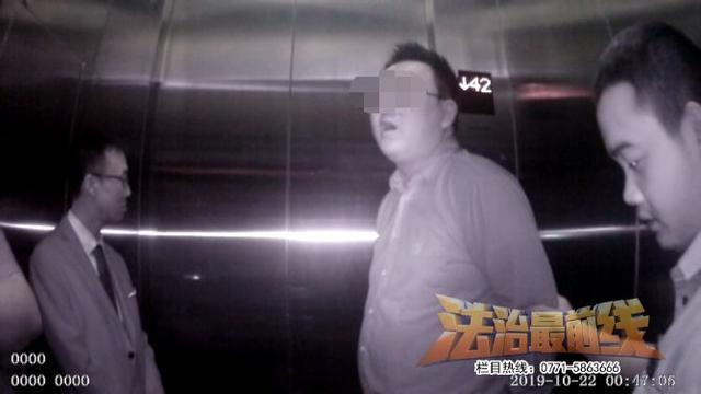 ���裡�����˴�ҵ������ƭ�֣�һ���£��������ڲ��200����