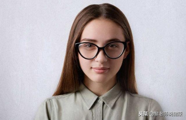 近视度数越来越高怎么办?每天这么吃,再也不用担心视力变差了!