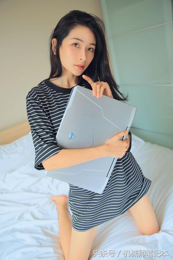 搞机作战室——笔记本电脑如何设置 小键盘默认开启