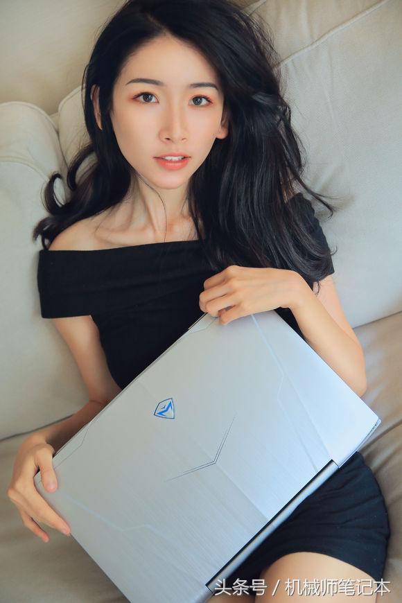 搞机作战室——笔记本电脑如何设置 小键盘默认开启