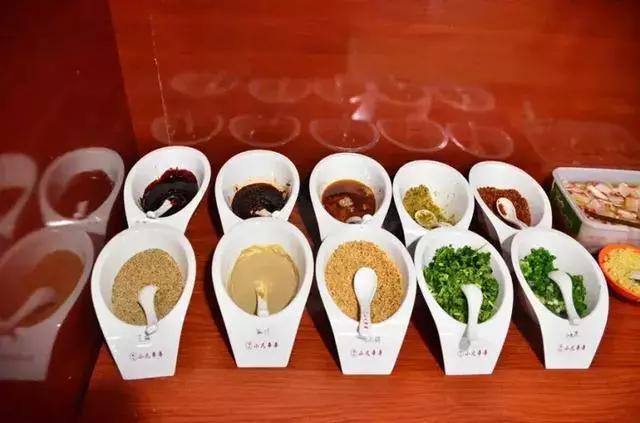 串串店年盈利100万,还是在你最看不起的地方