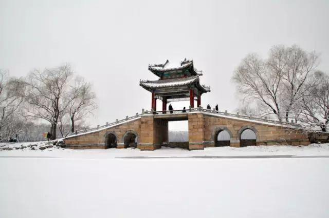 �������ڽ����붬������һ��ѩ�� ����´�ѩ������һ����������