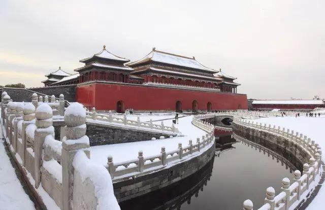 �������ڽ����붬������һ��ѩ�� ����´�ѩ������һ����������