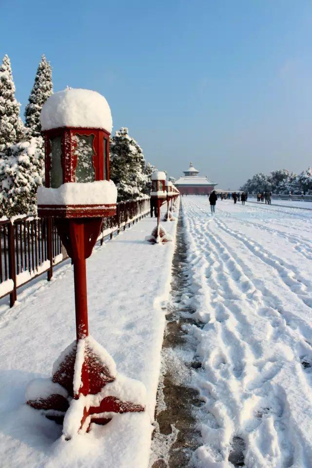 �������ڽ����붬������һ��ѩ�� ����´�ѩ������һ����������