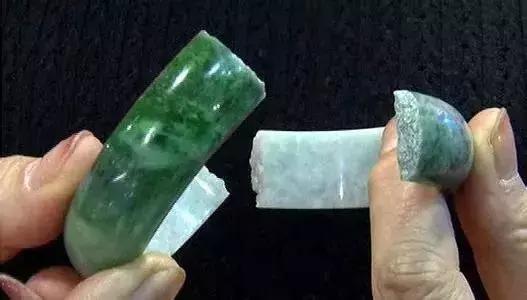 玉碎了,这3种错误处理方式千万别做!快转给身边爱玉人士看看!
