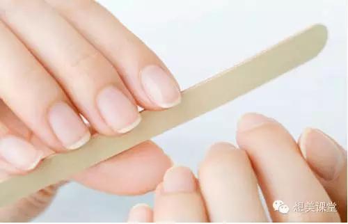 秋冬季节手部皮肤干燥?四招教你如何养护细嫩双手
