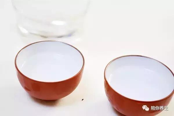 ͷ���ϵ�ͷ������ô���أ����ͺ�����˽��Դ��ʼ��