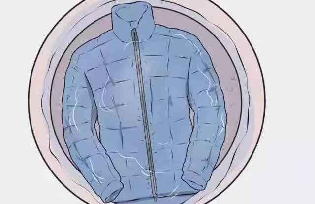 羽绒服清洗方法 洗衣机可以洗羽绒服么?注意这个细节才安全!