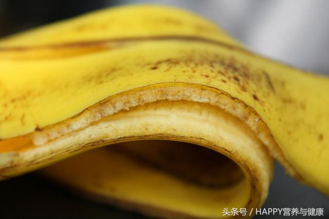 皮肤上了难看的瘊子,别着急,这里有8个小偏方能让它消失!