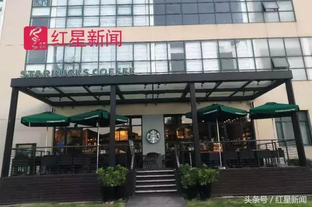 ����ŵ������ѧ��ÿ���10���ѧ�ӷѣ���Ӣ����Ϸ��