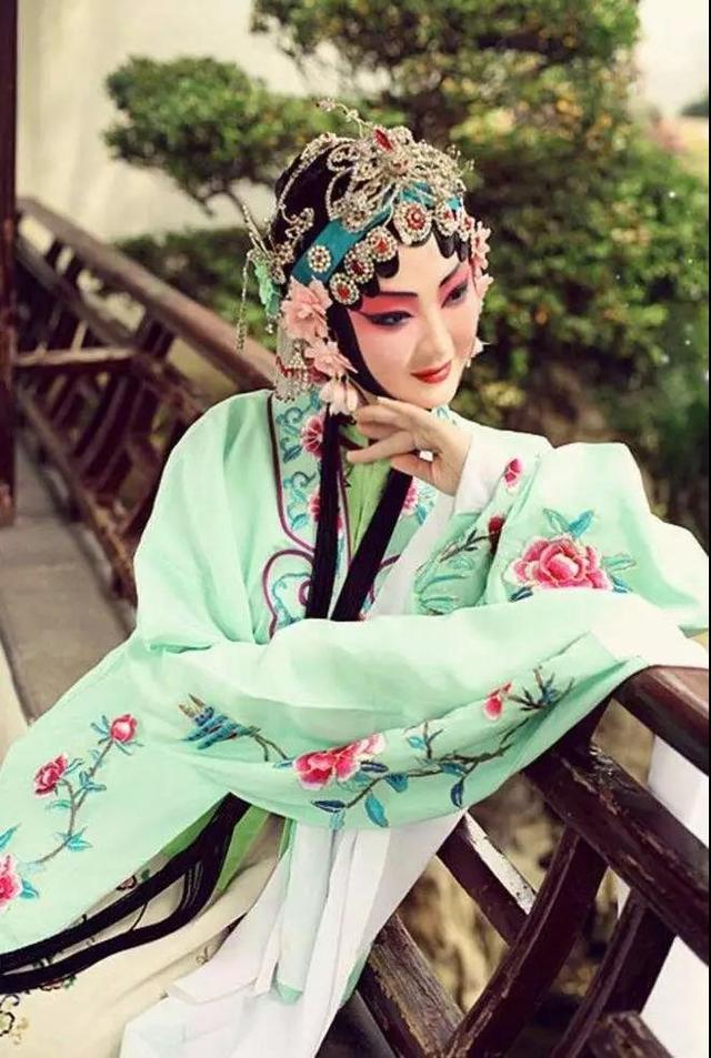 ��һ��ʫ�ʣ������������