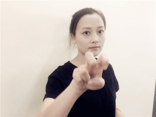 20岁就有颈纹?想要去掉颈纹只用颈霜做不到!