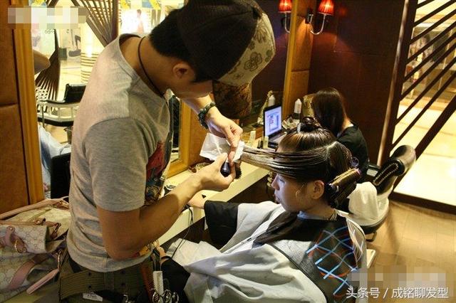 美发店做一次染发烫发,成本到底是多少钱?