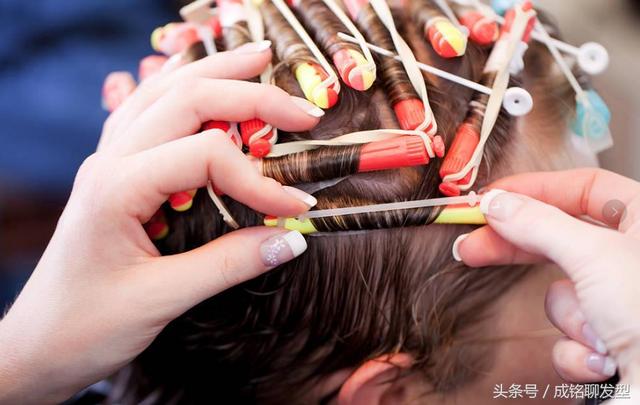 美发店做一次染发烫发,成本到底是多少钱?