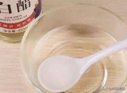 油性皮肤如何去痘痘,油性皮肤长痘用什么护肤品