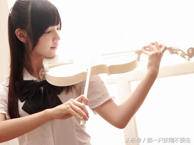 看美女直播可以理解,那么多看游戏直播的什么鬼?怎么理解?