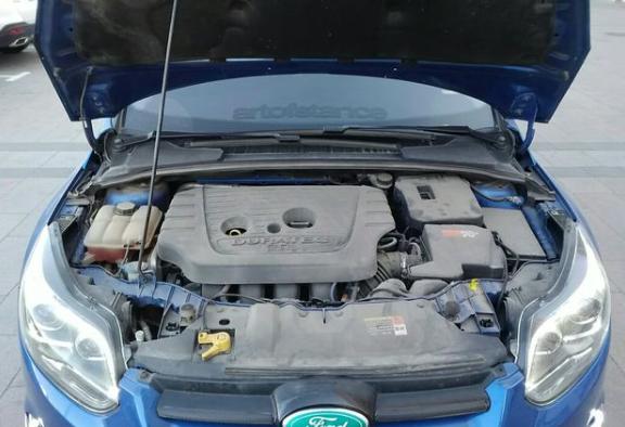 福特福克斯 2012款 两厢 2.0L 手动豪华运动型