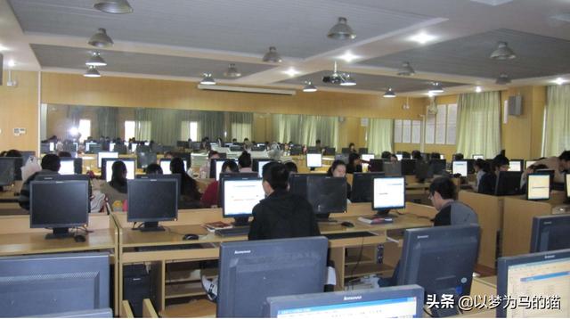 “本科毕业生”很吃香的10个大学专业,不考研就业率也比较高