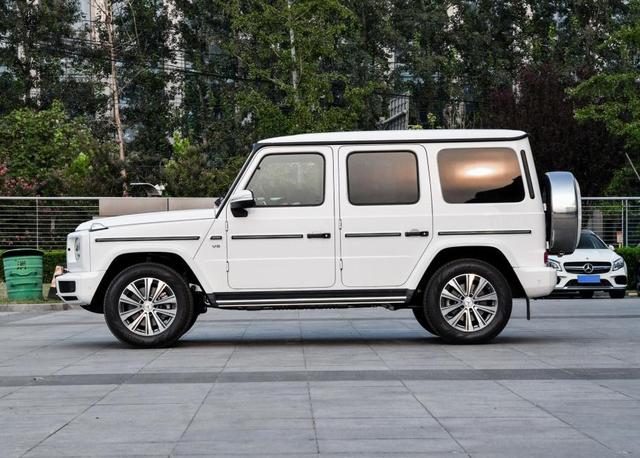 花221万买了奔驰G AMG,车主1个月2500公里后说了内心真实感受