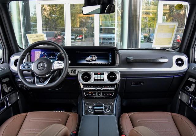 花221万买了奔驰G AMG,车主1个月2500公里后说了内心真实感受